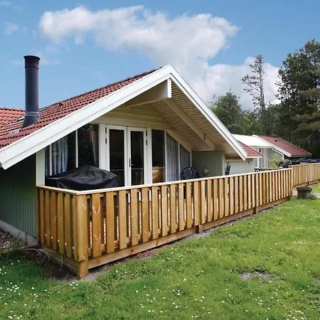 Gorgeous In With Private Swimming Pool, Be Inside Or Outside Holiday home *